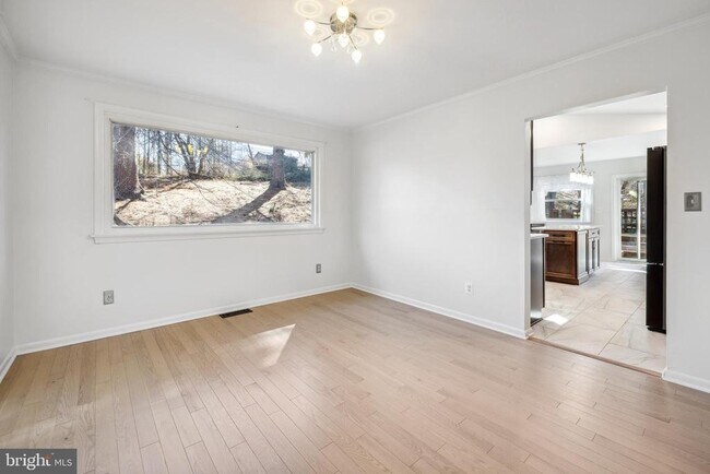 Building Photo - 15229 DuFief Dr