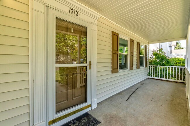 Foto del edificio - Amazing 4 bedroom home in Durham