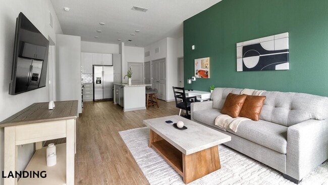 Building Photo - 7311 Baymeadows Way