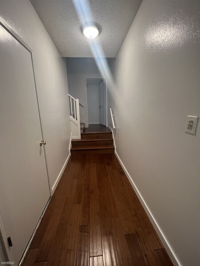 Building Photo - 4 br, 2 bath House - 45 Thrift Street