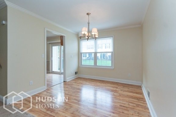 Foto del edificio - 7 Matthews Ln