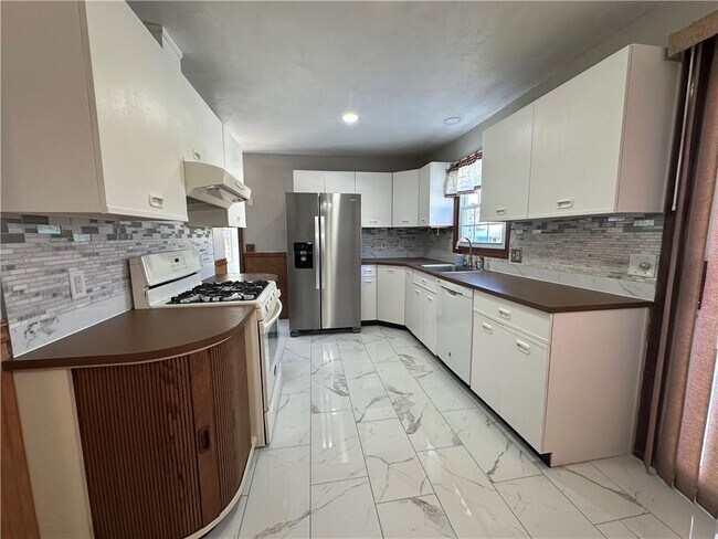 Foto del edificio - 65 Ingalls St