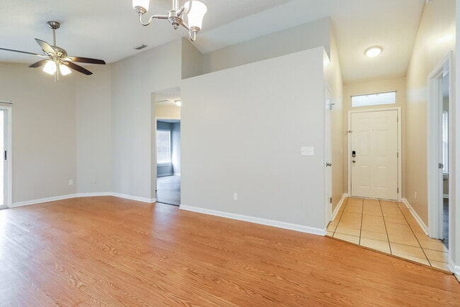 Building Photo - 1263 Suffolk Pl