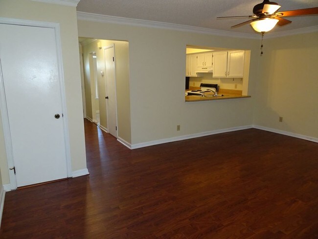 Foto del edificio - Two bedroom town home in Timberlake
