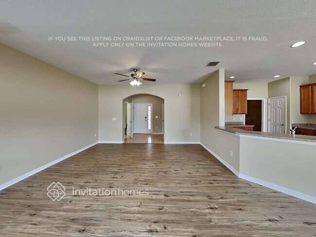 Building Photo - 10253 Newminster Loop