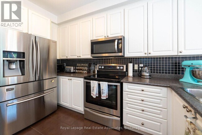 Building Photo - 1274 Cartmer Way