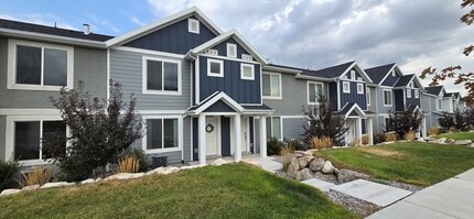 Building Photo - 8522 W Cordero Dr