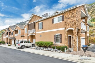 Building Photo - 1145 Canyon Meadow Dr