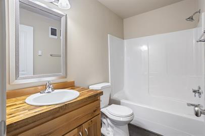 Foto del edificio - 3 Bedroom Duplex