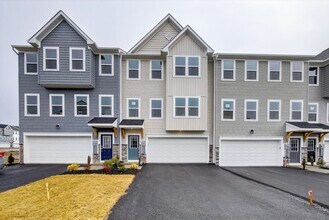 Building Photo - 43 Elmiraj Ct