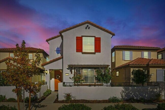 Building Photo - Beautiful 3 Bedroom, 2.5 Bathroom For Rent in West Roseville!