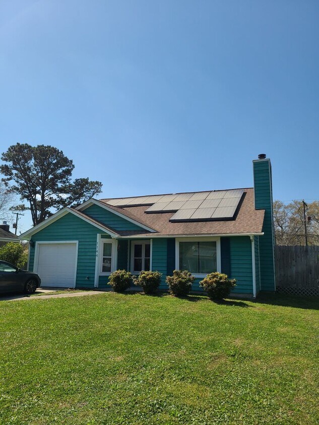 Foto principal - Cozy Home in Prime Location!