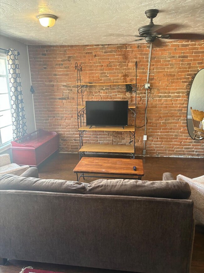 Foto del edificio - 15 Tregaski Ln