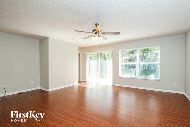 Foto del edificio - 3981 Lone Eagle Pl