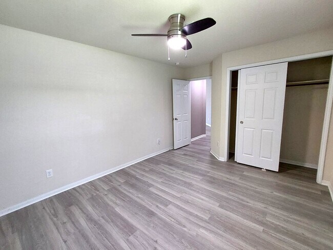 Foto del edificio - 23150 Quiet Heron Ct