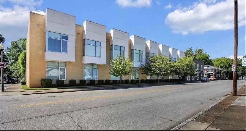 Foto principal - 2263 Young Ave
