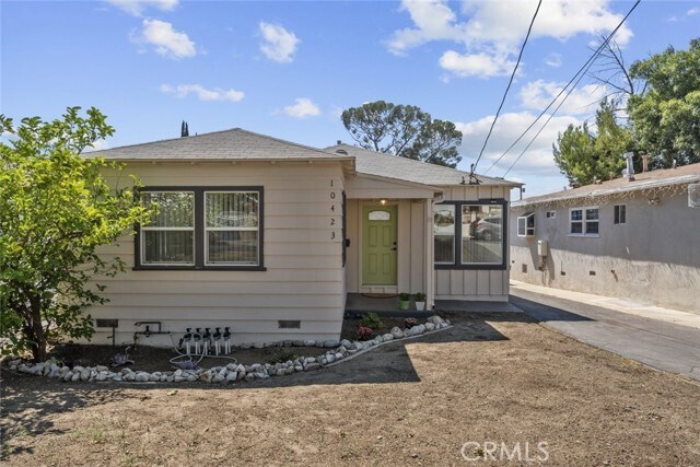 Foto del edificio - 10423 McClemont Ave