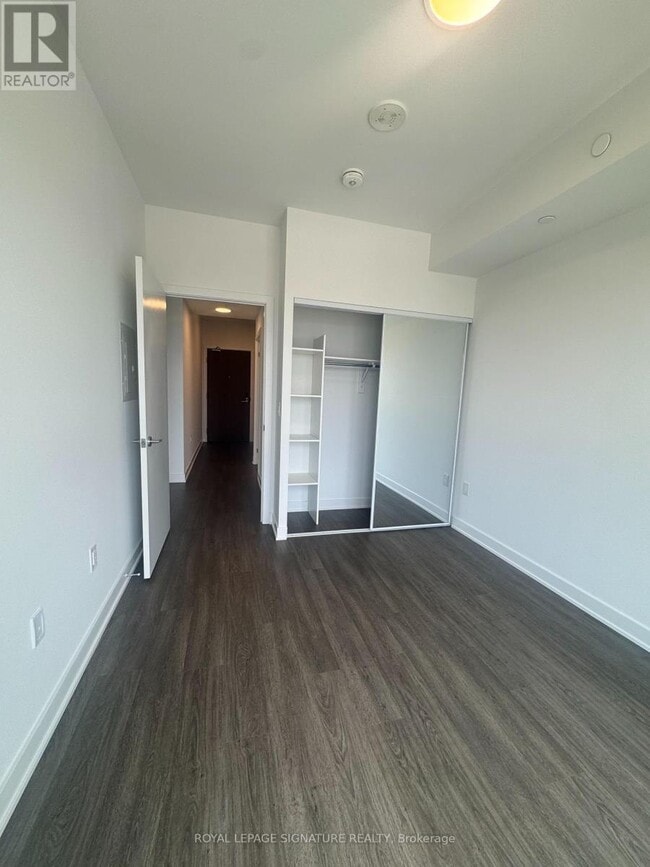 Building Photo - 40-2240 Lagerfeld Dr