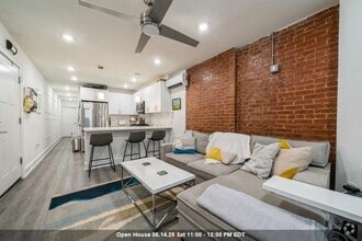 Building Photo - 1028 Hudson St