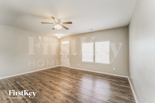 Building Photo - 4011 Huntley Glen Dr