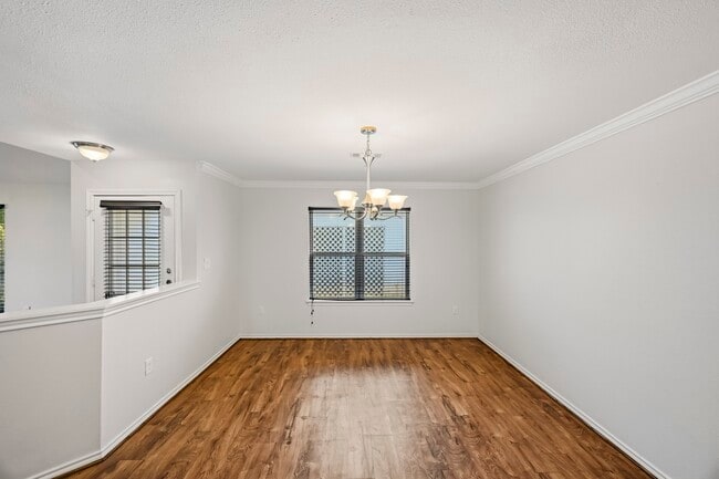 Building Photo - 16250 Indian Mill Dr