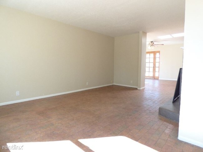 Foto del edificio - 3 br, 2 bath House - 6305 Flor De Mayo Pl NW