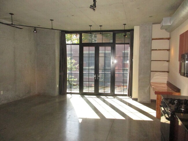 Building Photo - SC106