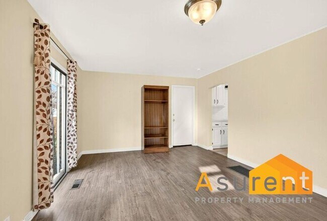 Foto del edificio - Great Duplex Available Now!
