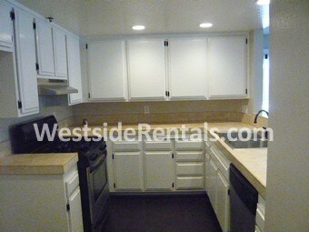 Primary Photo - 345 Avocado St