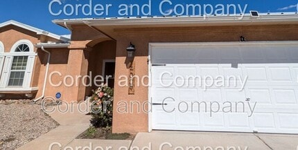 Building Photo - 4009 Foxwood Trail SE