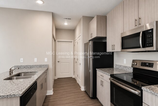 Foto del edificio - LUXURY LIVING AT BRIGHTON CROSSING, 1ST Floor - North of the River