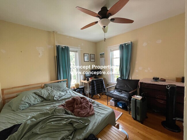 Building Photo - 44 Gorham St