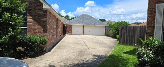 Foto del edificio - 12806 Blackbrook Ln
