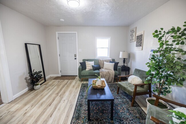 Foto del edificio - Updated 1-bedroom house available $675