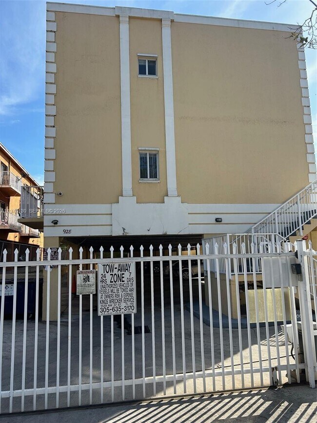 Foto del edificio - 928 SW 3rd St