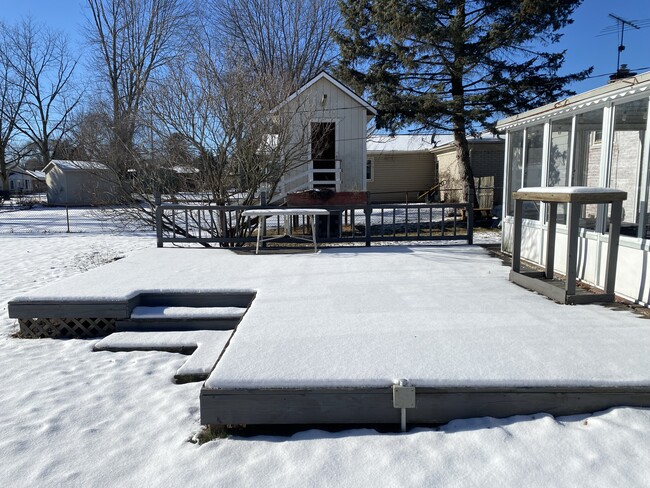 Fenced in back yard w/ playhouse - 5065 Tubbs Rd