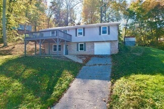 Building Photo - 112 Fairwood St