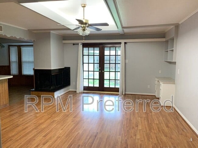 Foto del edificio - 402 S Avenue C