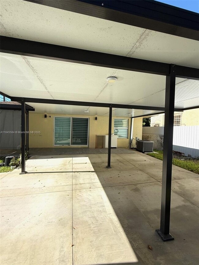 Building Photo - 792 NW 29th Terrace