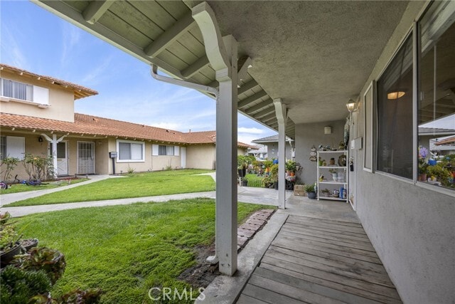 Foto del edificio - 16721 Bartlett Ln
