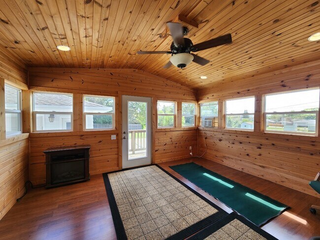 Building Photo - 3502 Veralta Dr