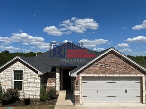 Building Photo - 2205 Steepleridge Cir