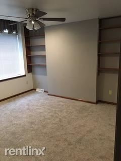 Foto del edificio - 1 br, 1 bath Apartment - 240 Carrington St