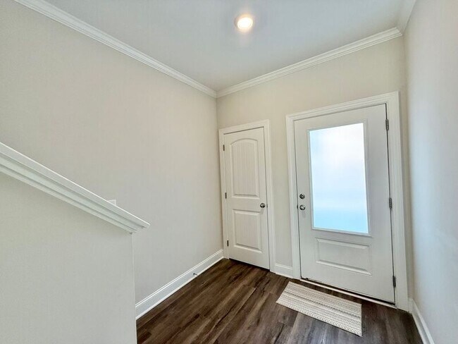 Foto del edificio - 6924 Thalweg Dr