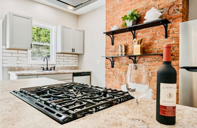 Foto del edificio - 3255 Josephine St