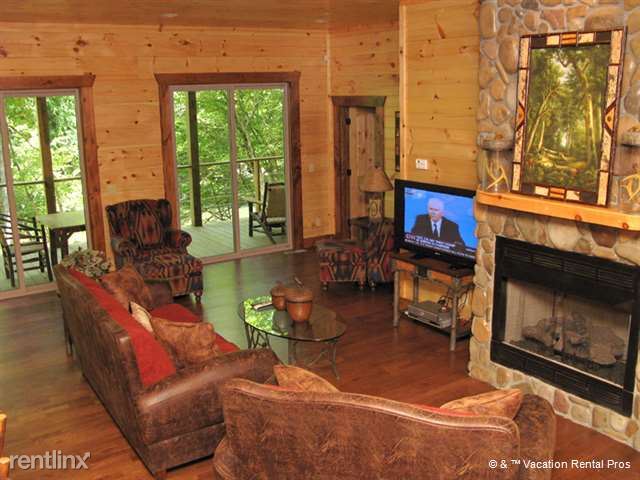 Building Photo - 5054 Riversong Way