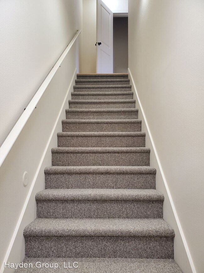 Foto del edificio - 2 br, 2.5 bath House - 610 NW Adwick Dr