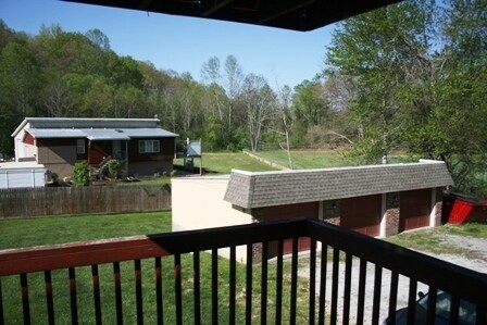 Building Photo - 2 Bedroom apartment in great location!