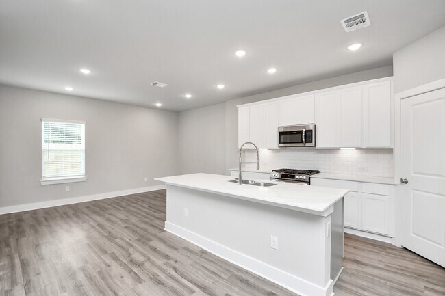 Foto del edificio - 21047 Bay Vlg Dr