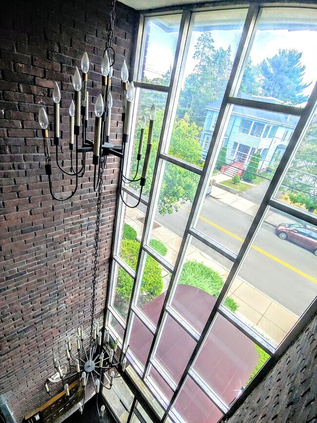 Building Photo - 180 Mountain Ave
